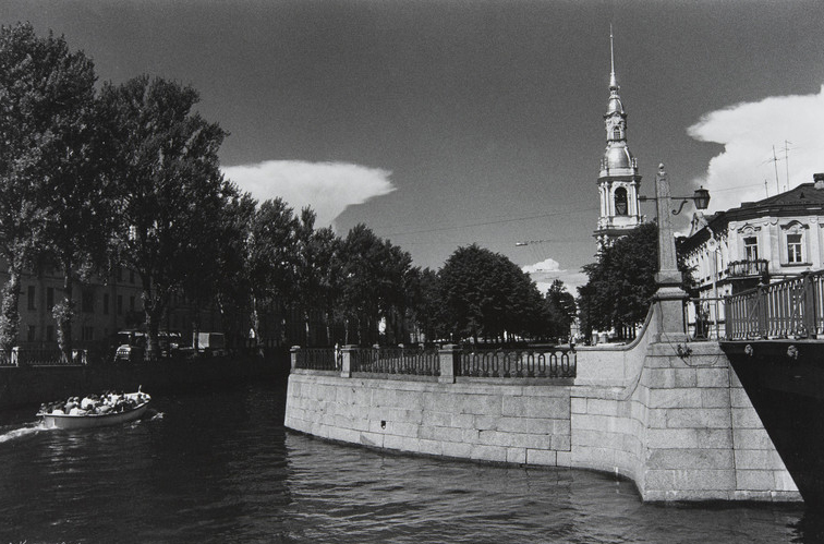 124112Городской пейзаж, 2004